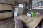 Chalet-21-eettafel-robbenjager-texel-2024.jpg
