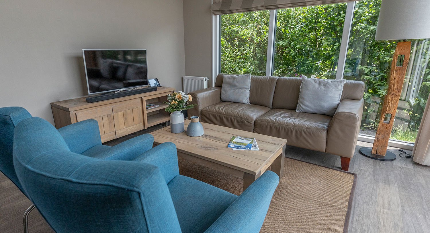 Chalet-23-woonkamer1-robbenjager-texel-2024.jpg