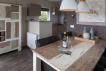Chalet-010-eettafel-robbenjager-texel-2024.jpg