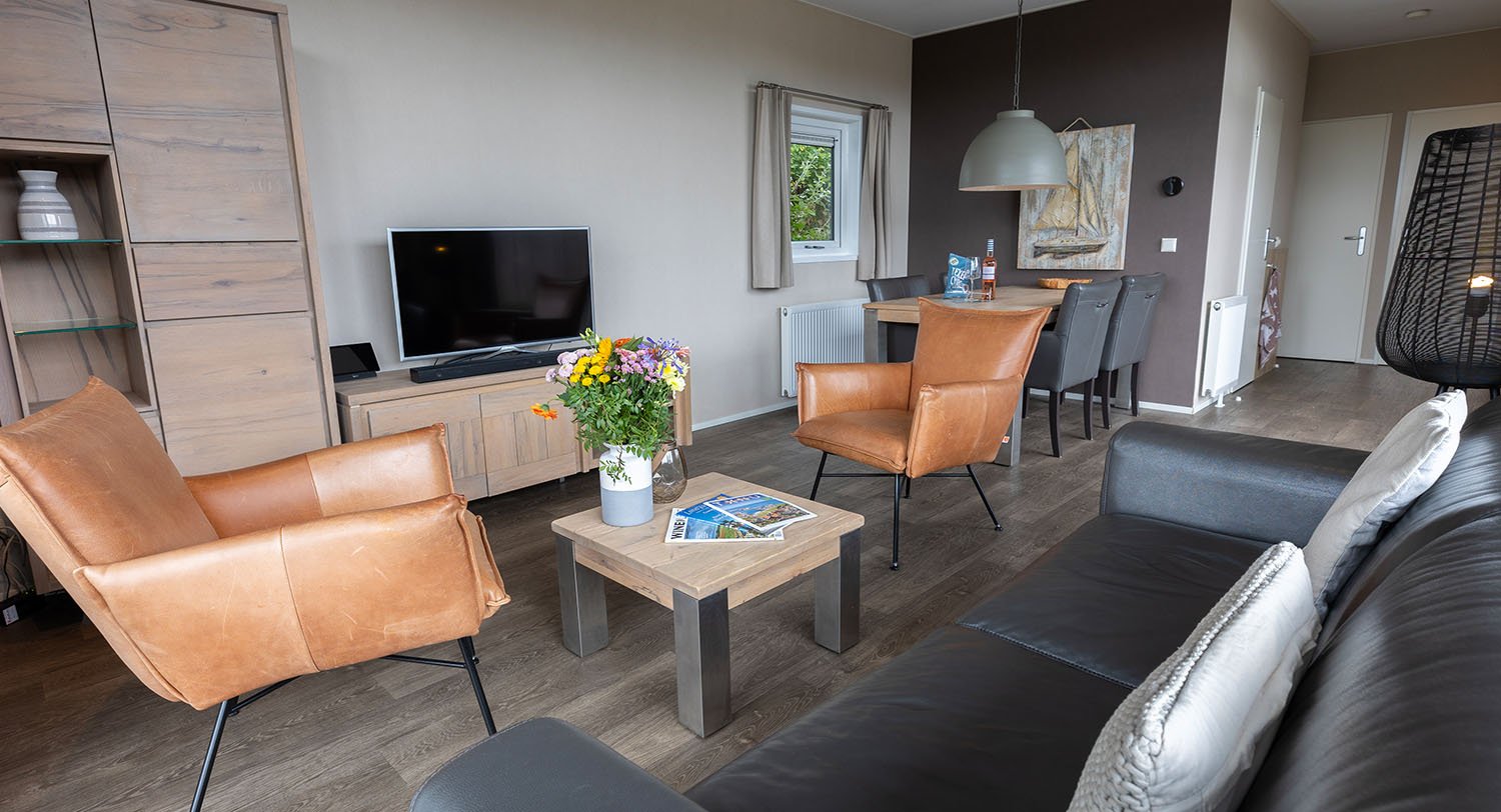 Chalet-32-woonkamer3-robbenjager-texel-2024.jpg