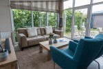Chalet-24-woonkamer1-robbenjager-texel-2024.jpg
