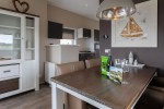 Chalet-07-eettafel-robbenjager-texel-2024.jpg
