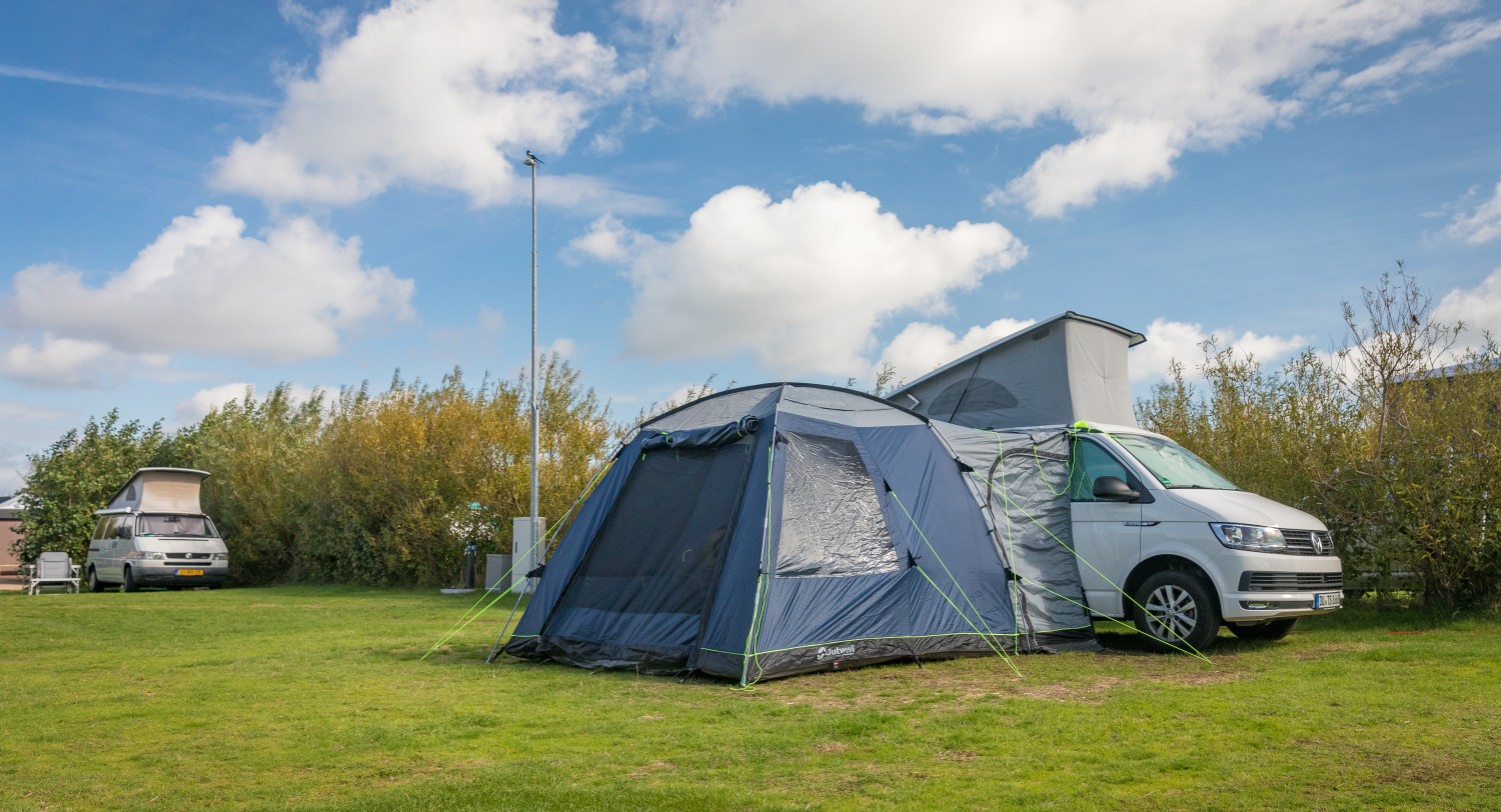 camperbusje-met-xl-tent.jpg