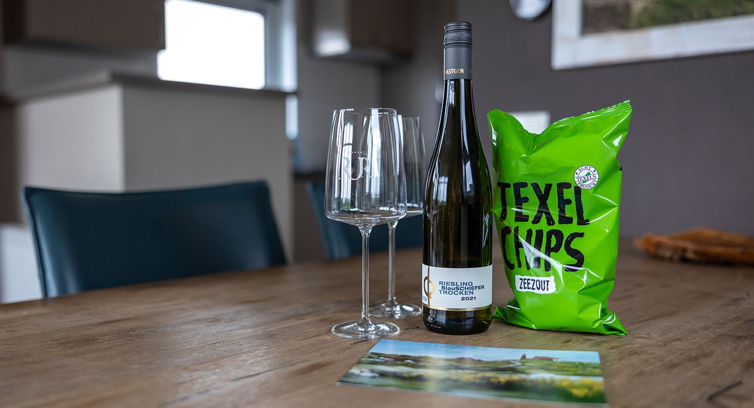 Chalet-12-chips-robbenjager-texel-2024-Hersteld.jpg